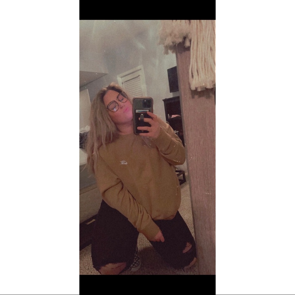 Meet your Posher, Savannah